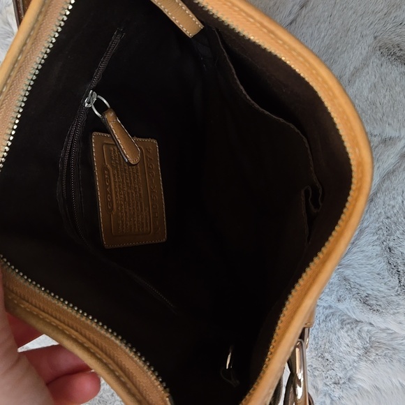 Coach Tan Shoulder Purse, Great Condition - Picture 4 of 11